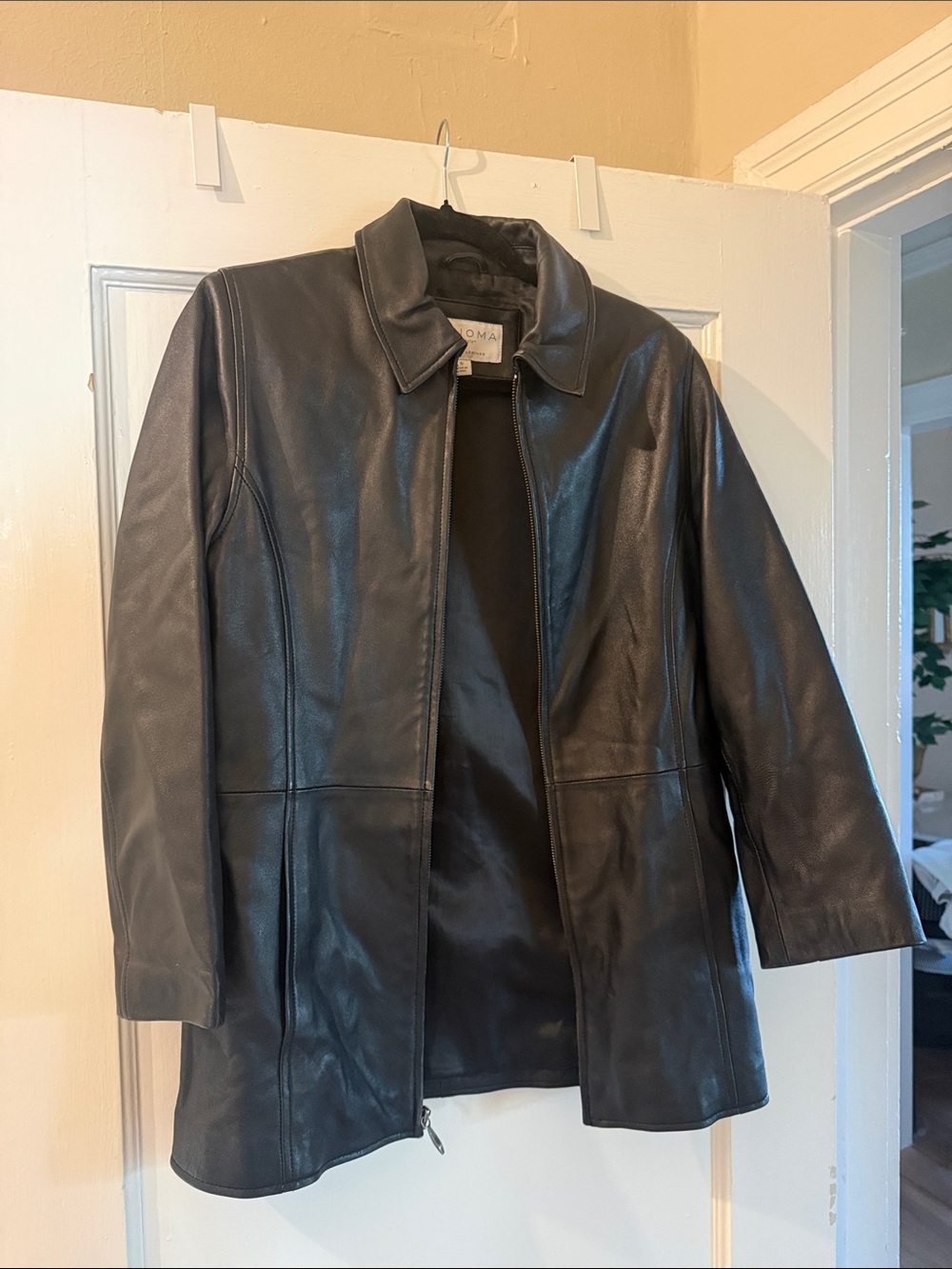 Vintage Black Leather Zip-Front Jacket